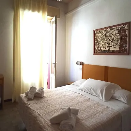 Hotel La Caravella 2*