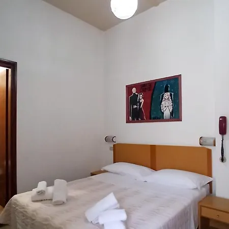 Hotel La Caravella 2*